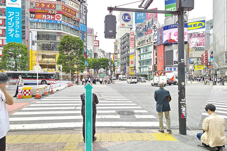 交差点を109方面へ進みます